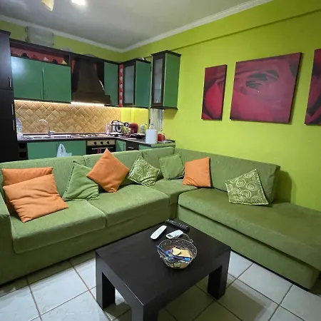Modern Comfy With Balcony Apartment *