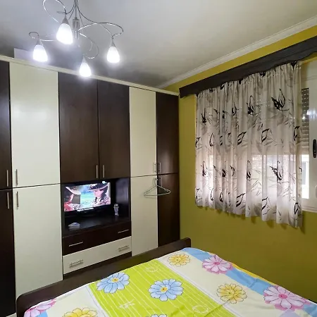 Modern Comfy With Balcony * Durres